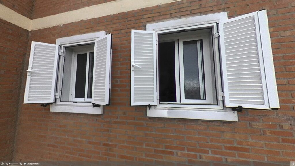 Proyecto Interiorismo y Reforma Integral - Esquilo 22 - El Cónsul - Málaga - Estado Inicial - 11 - exterior ventanas